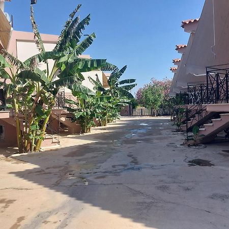 Ak Village Rooms Drepano  Bagian luar foto