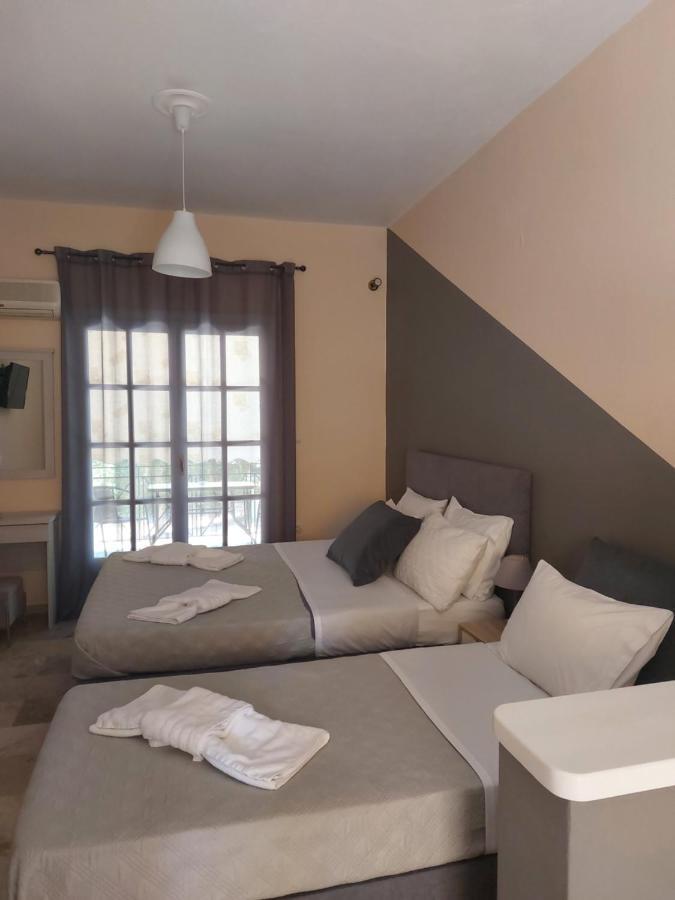 Ak Village Rooms Drepano  Bagian luar foto